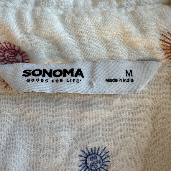 Colorful Patterned Button-Up Shirt - Picture 3 of 4